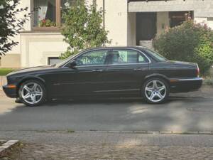 Image 2/22 of Jaguar XJR Super V8 (2005)