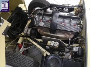 Image 40/51 de Jaguar E-Type (1970)