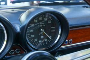 Bild 42/50 von Alfa Romeo Giulia 1300 GT Junior (1972)