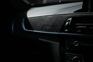 Image 28/38 of BMW M2 CS Coupé (2020)
