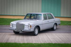 Immagine 2/34 di Mercedes-Benz 300 SEL 3.5 (1972)
