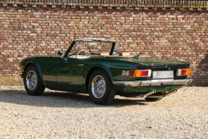Immagine 2/50 di Triumph TR 6 (1976)