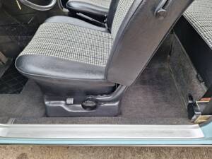 Image 38/66 of Volkswagen 1600 Variant (1971)