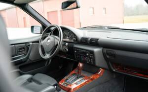 Bild 28/47 von BMW 323ti Compact (1998)