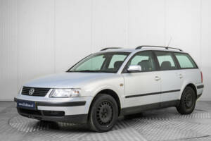 Image 1/14 of Volkswagen Passat Variant 1.9 TDI (1999)
