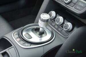 Image 47/50 of Audi R8 Spyder 4.2 FSI Quattro (2011)