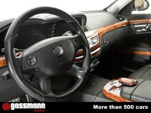 Immagine 11/15 di Mercedes-Benz S 65 AMG L (2007)