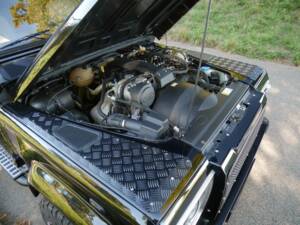 Image 32/50 of Land Rover Defender 110 (1900)