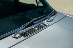 Image 35/50 of Jaguar XJ 6 4.2 (1970)
