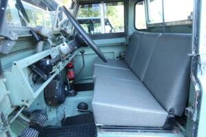 Image 39/50 of Land Rover 88 (1965)