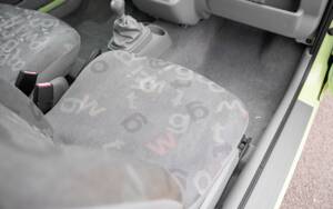 Image 18/36 of Renault Twingo 1.2 16V (2005)