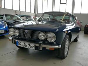 Bild 28/42 von Alfa Romeo 2000 GT Veloce (1975)