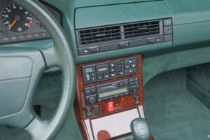 Obraz 50/50 pojazdu Mercedes-Benz 300 SL-24 (1992)