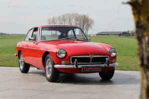 Image 39/50 of MG MGB GT (1974)