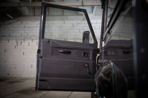 Image 20/35 of Land Rover Defender 110 (1992)