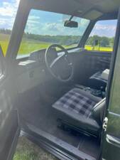 Image 14/21 of Mercedes-Benz 230 GE (SWB) (1988)