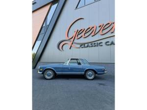 Image 9/50 de Mercedes-Benz 280 SL (1970)