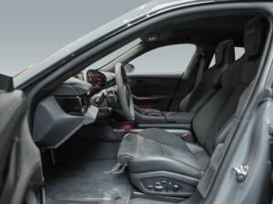 Image 6/16 de Porsche Taycan GTS (2024)