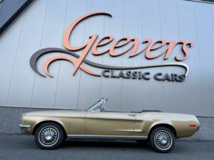 Image 1/36 of Ford Mustang 200 (1968)