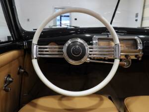 Image 6/14 of SIMCA 8 Sport (1950)