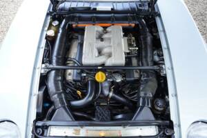 Image 25/50 of Porsche 928 GTS (1993)