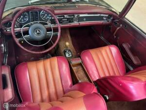Image 27/40 of Mercedes-Benz 280 SL (1970)