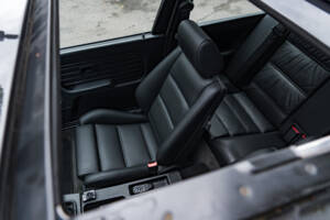 Image 28/57 of BMW M3 (1988)