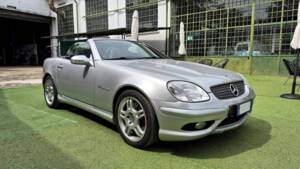 Afbeelding 7/63 van Mercedes-Benz SLK 32 AMG (2001)