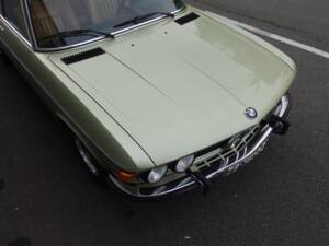 Image 9/95 de BMW 2500 (1977)