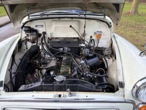 Bild 13/27 von Morris Minor 1000 Traveller (1970)
