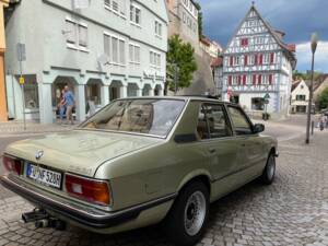 Image 2/100 de BMW 528i (1980)