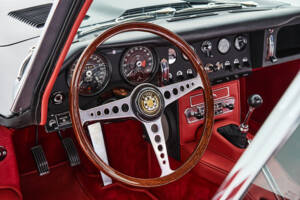 Bild 66/99 von Jaguar Type E 4.2 (1966)