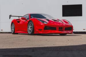 Bild 42/50 von Ferrari 488 Challenge (2017)