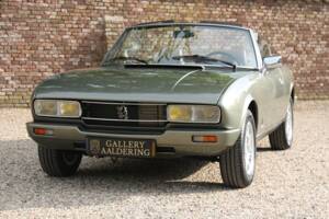 Image 12/50 of Peugeot 504 Convertible (1981)