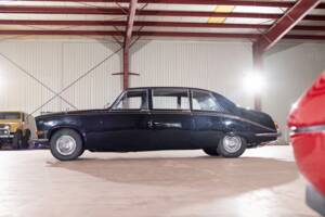 Image 16/70 of Daimler DS 420 (1976)