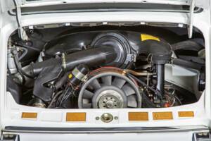 Afbeelding 18/19 van Porsche 911 Carrera RS 2.7 (Touring) (1973)