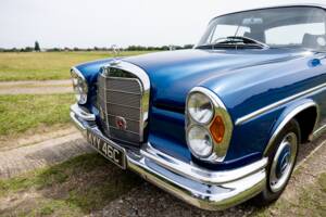 Afbeelding 14/62 van Mercedes-Benz 300 SE (1965)