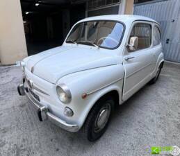 Image 3/10 of FIAT 600 D (1963)