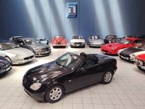 Bild 2/46 von Mercedes-Benz SLK 200 (2000)