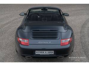 Bild 22/32 von Porsche 911 Carrera 4 (2006)