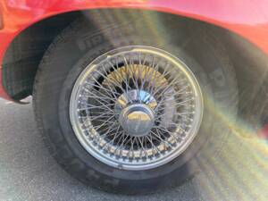 Image 27/62 of Jaguar E-Type (1969)