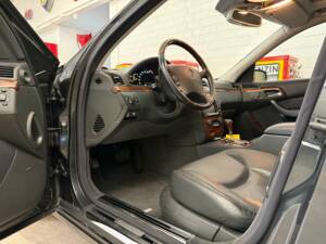 Immagine 7/18 di Mercedes-Benz S 600 L (2003)