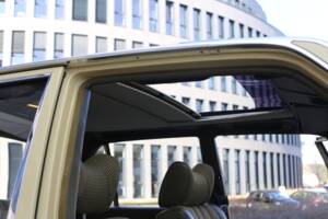 Bild 57/76 von Mercedes-Benz 280 SE (1977)