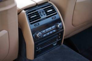 Image 47/50 de BMW 760Li (2011)