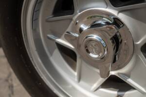 Bild 24/79 von Ferrari 365 GTB/4 Daytona (1969)