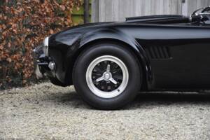 Immagine 16/34 di AC Cobra Mk IV (1985)