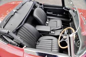 Afbeelding 40/49 van Jaguar E-Type (1970)