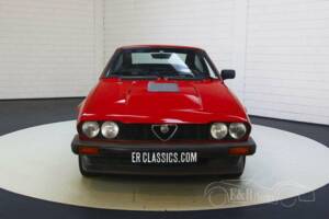Bild 14/15 von Alfa Romeo GTV 6 2.5 (1981)