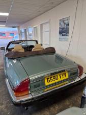 Image 10/21 of Jaguar XJS 5.3 V12 (1990)