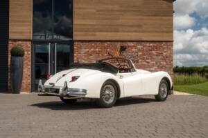 Image 28/58 of Jaguar XK 140 SE DHC (1955)